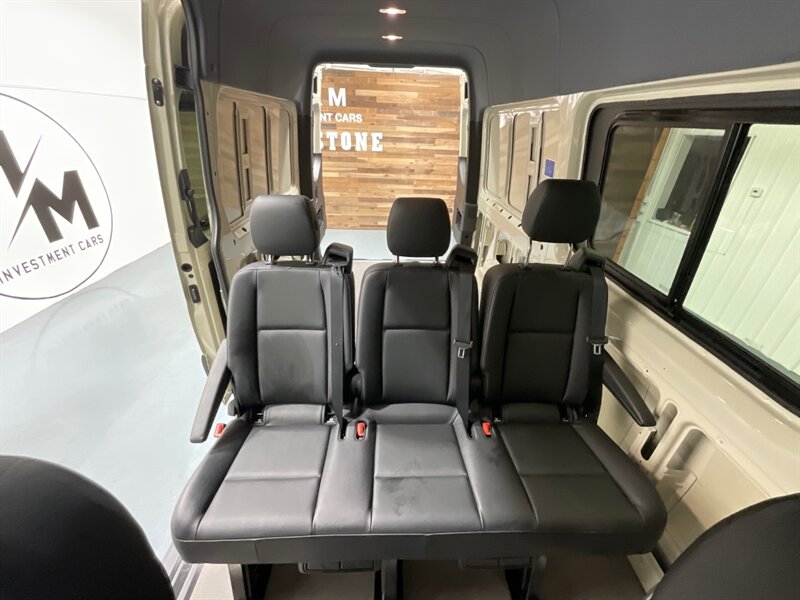 2022 Mercedes-Benz Sprinter 2500 Crew V 4X4 /3.0L V6 DIESEL/ High Roof 144 " WB  / 1-OWNER / Navigation / Backup Camera / Towing pkg / 5-PASSENGER / CREW CARGO VAN / Heated Seats - Photo 13 - Gladstone, OR 97027