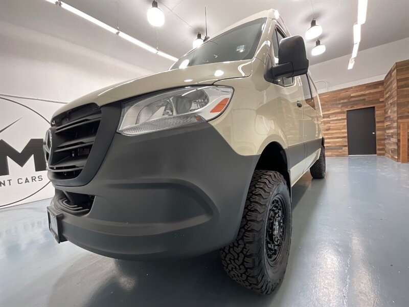 2022 Mercedes-Benz Sprinter 2500 Crew V 4X4 /3.0L V6 DIESEL/ High Roof 144 " WB  / 1-OWNER / Navigation / Backup Camera / Towing pkg / 5-PASSENGER / CREW CARGO VAN / Heated Seats - Photo 57 - Gladstone, OR 97027