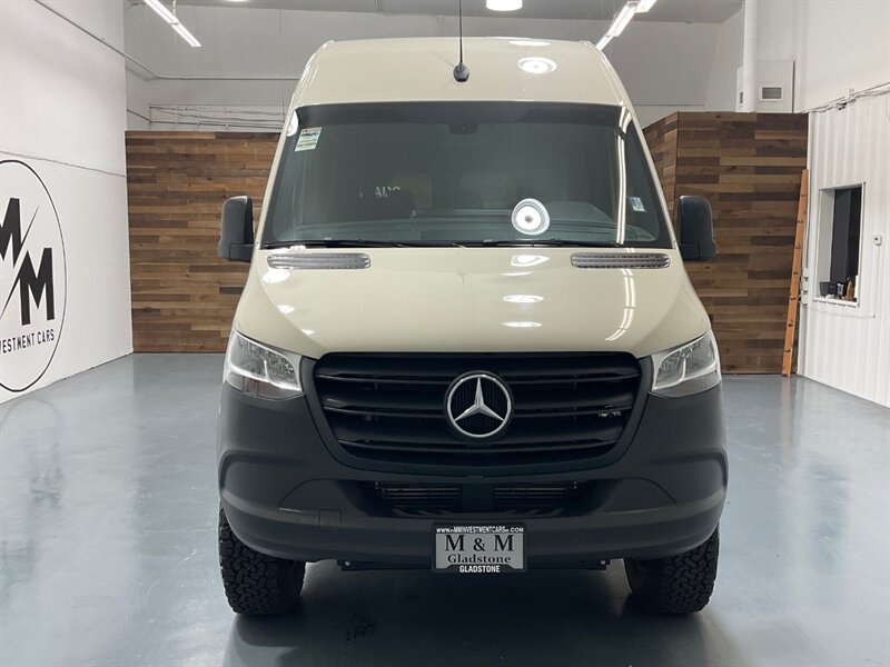 2022 Mercedes-Benz Sprinter 2500 Crew V 4X4 /3.0L V6 DIESEL/ High Roof 144 " WB  / 1-OWNER / Navigation / Backup Camera / Towing pkg / 5-PASSENGER / CREW CARGO VAN / Heated Seats - Photo 5 - Gladstone, OR 97027