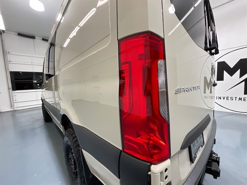 2022 Mercedes-Benz Sprinter 2500 Crew V 4X4 /3.0L V6 DIESEL/ High Roof 144 " WB  / 1-OWNER / Navigation / Backup Camera / Towing pkg / 5-PASSENGER / CREW CARGO VAN / Heated Seats - Photo 26 - Gladstone, OR 97027