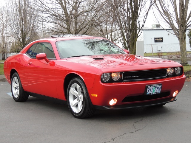 2013 Dodge Challenger Sxt Plus Automatic Leather Sunroof 18k Miles