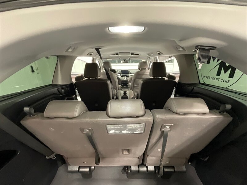 2019 Honda Odyssey EX-L MiniVan / Sunroof / Navi / DVD / Leather  / BRAND NEW TIRES - Photo 49 - Gladstone, OR 97027