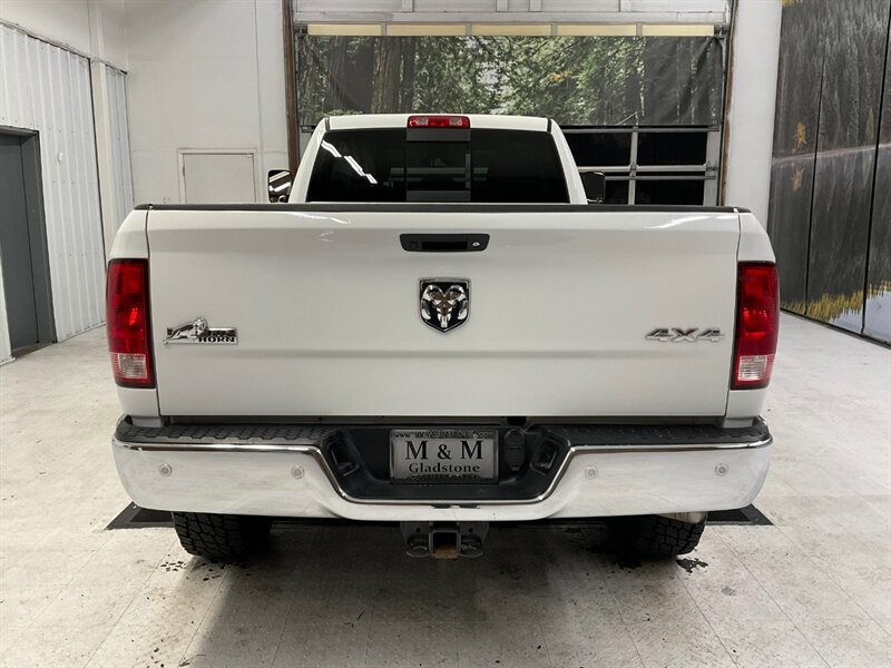 2018 RAM 3500 Big Horn Crew Cab 4X4 / 6.7L DIESEL / Long Bed  / Navigation & Backup Camera  / 105K Miles - Photo 6 - Gladstone, OR 97027