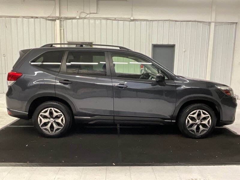 2019 Subaru Forester Premium Sport Utility AWD / Panorama roof /1-OWNER  / Backup Camera / Blind Spot Alert / Excel Cond / 78,000 MILES - Photo 4 - Gladstone, OR 97027