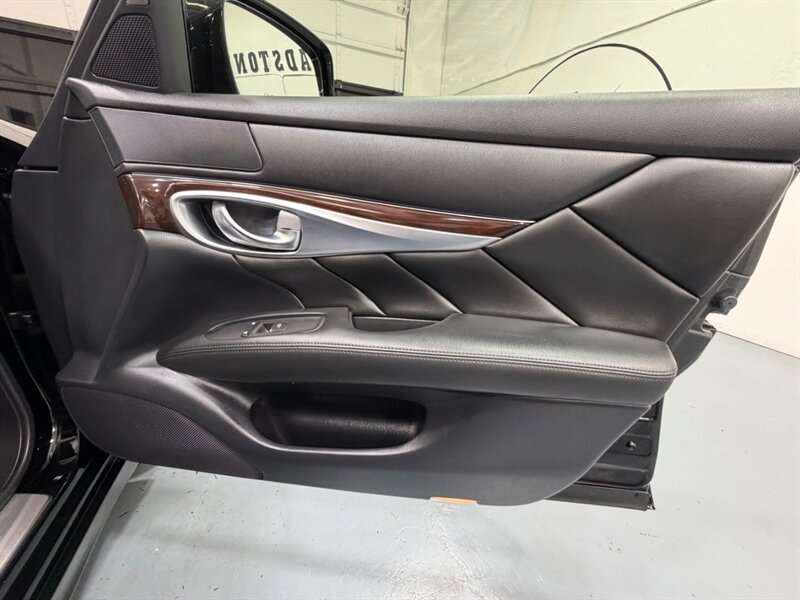 2013 INFINITI M37 x AWD / 3.7L V6 / Tech Pkg /1-OWNER /53K MILES - Photo 32 - Gladstone, OR 97027