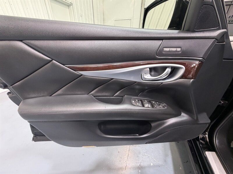2013 INFINITI M37 x AWD / 3.7L V6 / Tech Pkg /1-OWNER /53K MILES - Photo 31 - Gladstone, OR 97027