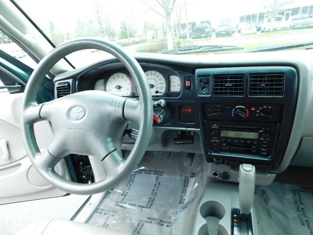 2002 Toyota Tacoma PreRunner V6 / SR5 / Extra Cab / Leather /Low Mile   - Photo 18 - Portland, OR 97217