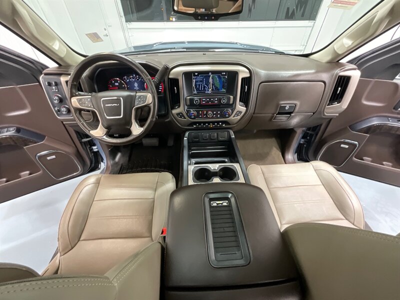 2016 GMC Sierra 2500 Denali Crew Cab 4X4 / 6.6L DURAMAX DIESEL / LOADED  / RUST FREE / Excel Cond - Photo 51 - Gladstone, OR 97027