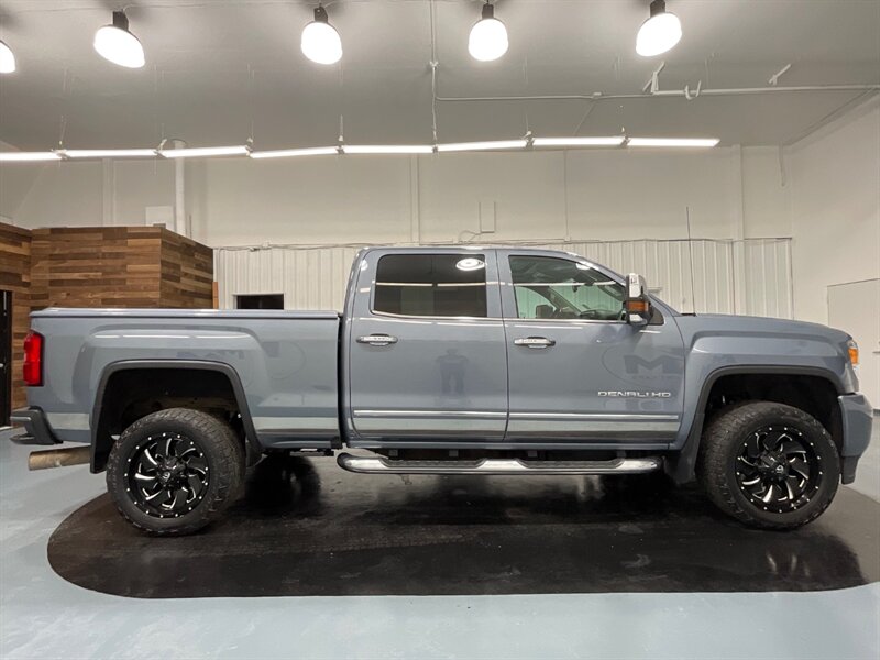 2016 GMC Sierra 2500 Denali Crew Cab 4X4 / 6.6L DURAMAX DIESEL / LOADED  / RUST FREE / Excel Cond - Photo 4 - Gladstone, OR 97027