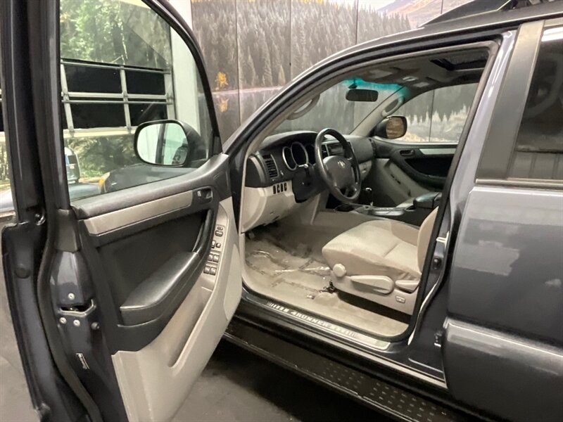 2007 Toyota 4Runner Sport Utility 4X4 / Diff Locks / LOCAL / CLEAN  LOCAL OREGON / RUST FREE / LUGGAGE RACK / SHARP SHARP - Photo 14 - Gladstone, OR 97027