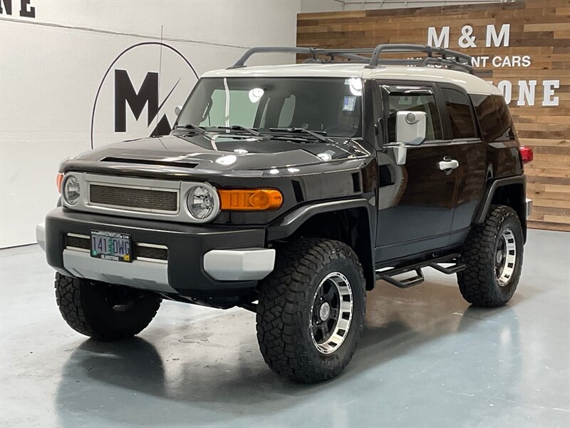 2008 Toyota FJ Cruiser 4X4 / 4.0L 6Cyl / LIFTED / LOCAL / 120K MILES  / ZERO RUST - Photo 1 - Gladstone, OR 97027