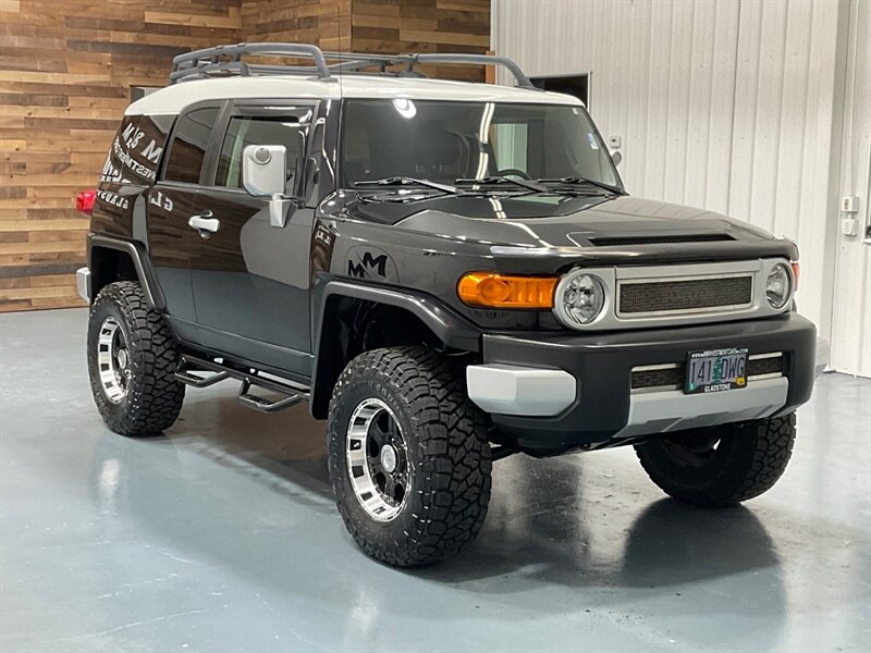 2008 Toyota FJ Cruiser 4X4 / 4.0L 6Cyl / LIFTED / LOCAL / 120K MILES  / ZERO RUST - Photo 2 - Gladstone, OR 97027