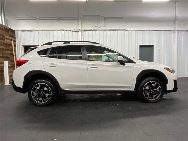 2019 Subaru XV Crossteck 2.0i Premium Sport utility / 1-OWNER / NEW TIRES  Backup Camera / LOCAL SUV / 64,000 MILES - Photo 4 - Gladstone, OR 97027