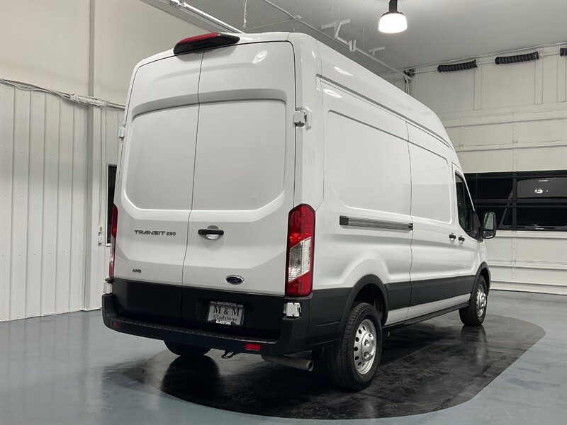 2022 Ford Transit 250 CARGO VAN AWD / HIGHROOF LWB / 13K MILES  / 4X4 / Backup Camera - Photo 9 - Gladstone, OR 97027