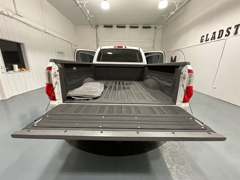 2006 Toyota Tundra TRD OFF RD 4X4 / 4.7L V8 / ZERO RUST / 123K MILES  / Timing Belt Service Done - Photo 10 - Gladstone, OR 97027