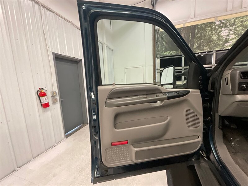 1999 Ford F-250 XLT Super Cab / 4X4 / 7.3L DIESEL / 30,000 MILES  / LOCAL OREGON TRUCK / RUST FREE / ORIGINAL 30,000 MILES - Photo 29 - Gladstone, OR 97027