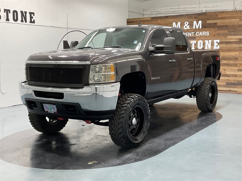 2011 Chevrolet Silverado 2500 LT Crew Cab 4X4 / 6.6L DIESEL DURAMAX / LIFTED  / 37inc MUD TIRES - Photo 1 - Gladstone, OR 97027