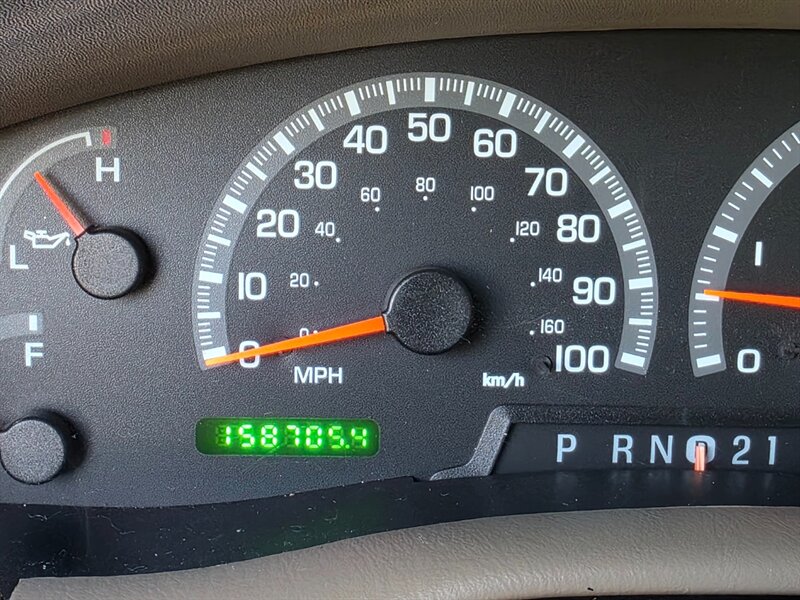 2001 Ford F-150 SUPER CREW 4X4 V8 / LARIAT / LEATHER / *RCD* LIFT / 4-DOOR / 6-PASSENGER SEATING / FRESH TRADE-IN - Photo 40 - Portland, OR 97217