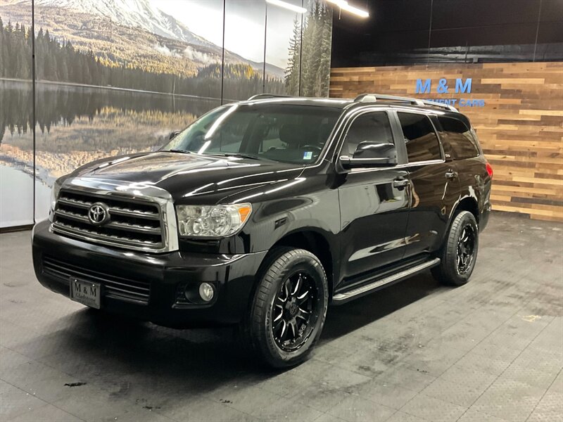 2013 Toyota Sequoia SR5 Premium Sport Utility 4X4 / Leather / Camera  American Racing Wheels / Sunroof / 3RD ROW SEAT / SHARP & CLEAN !! - Photo 25 - Gladstone, OR 97027