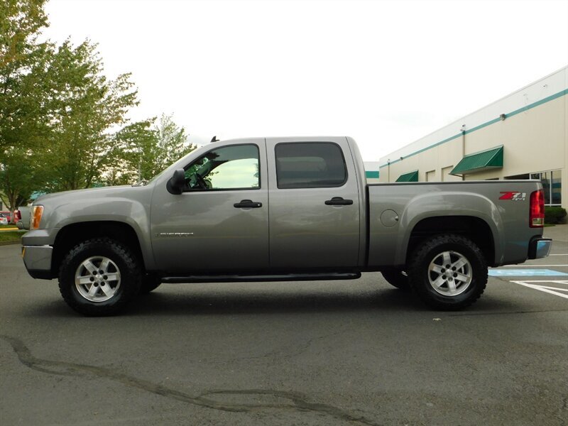 2007 GMC Sierra 1500 SLE Crew Cab 4X4 Z71 OFF RD / LIFTED / Excel Cond   - Photo 3 - Portland, OR 97217