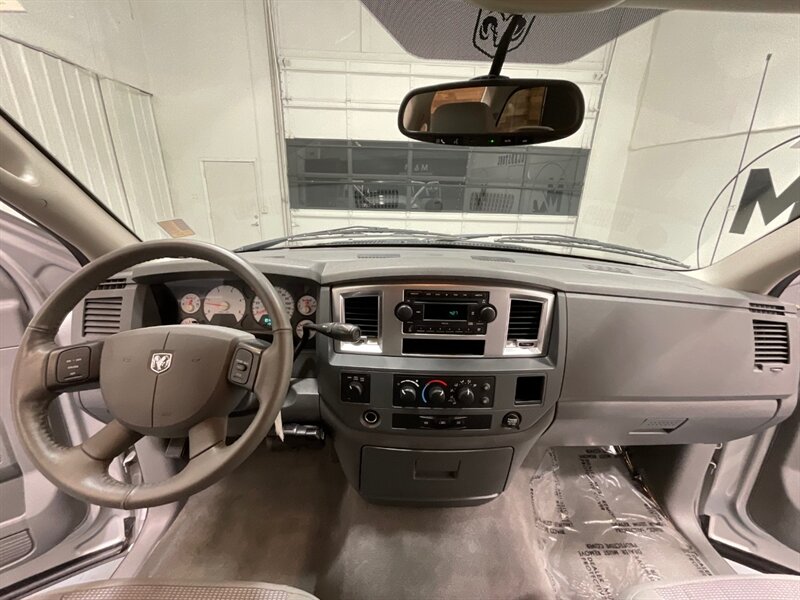 2009 Dodge Ram 2500 SLT BIG HORN 4X4 / 6.7L CUMMINS DIESEL /NEW TIRES / SHORT BED / ZERO RUST / NEVERHAD A GOOSE NECK OR A FIFTH WHEEL INSTALLED - Photo 16 - Gladstone, OR 97027