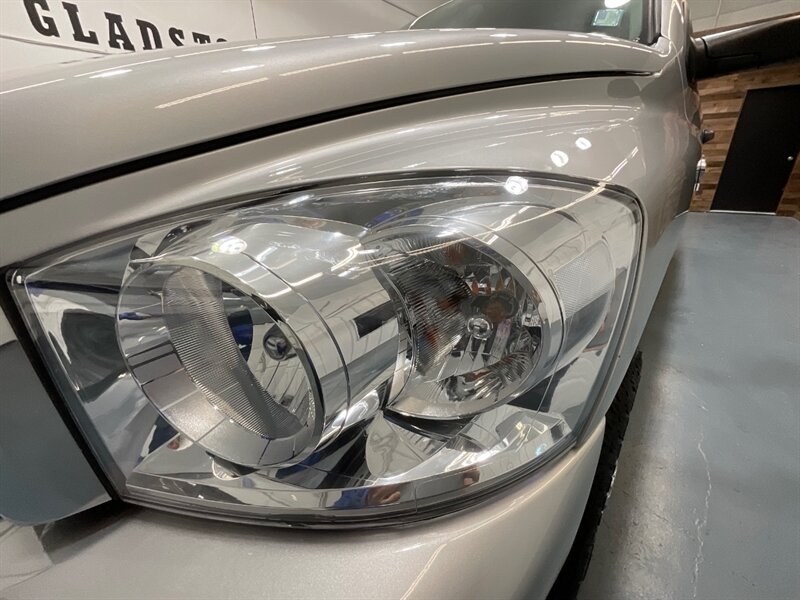 2009 Dodge Ram 2500 SLT BIG HORN 4X4 / 6.7L CUMMINS DIESEL /NEW TIRES / SHORT BED / ZERO RUST / NEVERHAD A GOOSE NECK OR A FIFTH WHEEL INSTALLED - Photo 26 - Gladstone, OR 97027