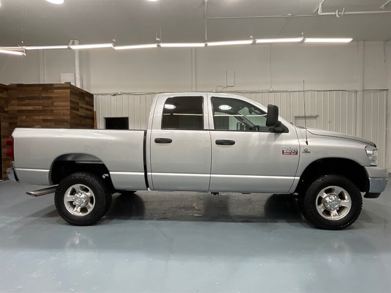 2009 Dodge Ram 2500 SLT BIG HORN 4X4 / 6.7L CUMMINS DIESEL /NEW TIRES / SHORT BED / ZERO RUST / NEVERHAD A GOOSE NECK OR A FIFTH WHEEL INSTALLED - Photo 4 - Gladstone, OR 97027