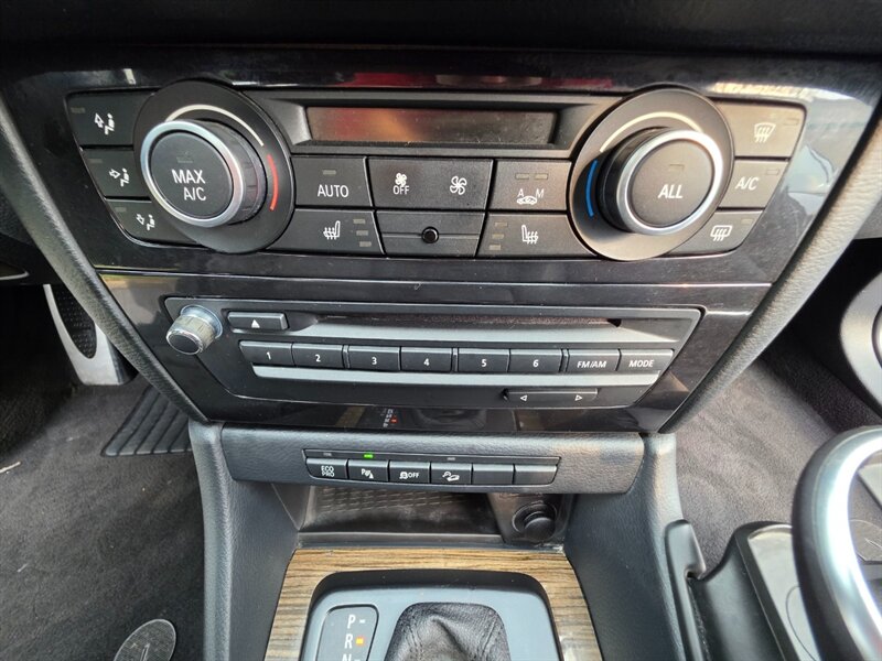 2013 BMW X1 xDrive35i Twin Turbo / M-SPORT / LOADED / 78K MILS / COLD WEATHER PKG / PARK ASSIST / PANORAMIC ROOF / FULLY LOADED - Photo 41 - Portland, OR 97217