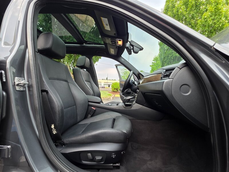 2013 BMW X1 xDrive35i Twin Turbo / M-SPORT / LOADED / 78K MILS / COLD WEATHER PKG / PARK ASSIST / PANORAMIC ROOF / FULLY LOADED - Photo 14 - Portland, OR 97217