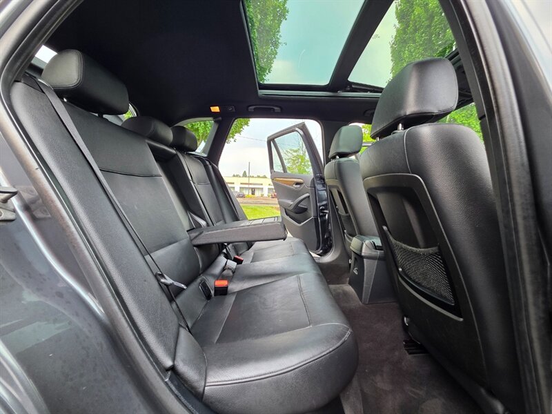 2013 BMW X1 xDrive35i Twin Turbo / M-SPORT / LOADED / 78K MILS / COLD WEATHER PKG / PARK ASSIST / PANORAMIC ROOF / FULLY LOADED - Photo 16 - Portland, OR 97217