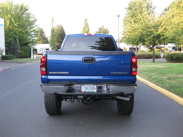 2004 Chevrolet Silverado 2500 LT/ 4WD/ Duramax Turbo Diesel / LIFTED   - Photo 4 - Portland, OR 97217