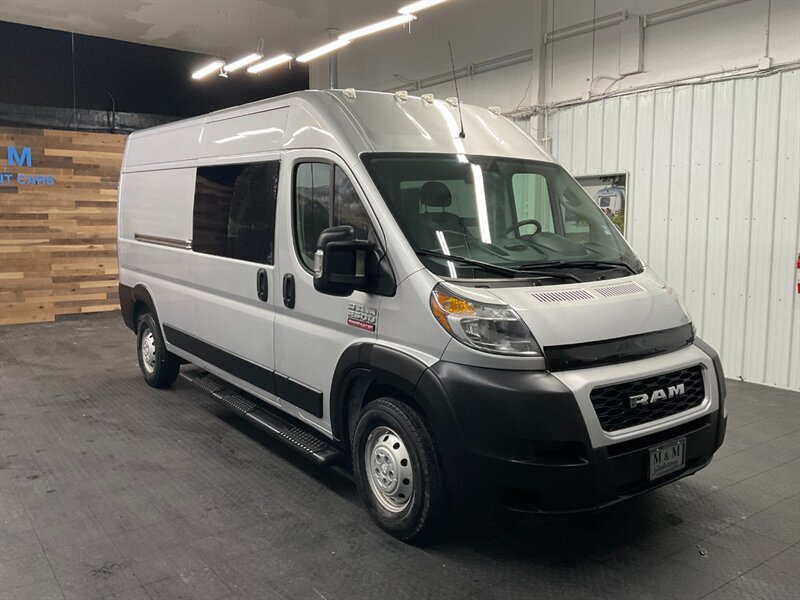 2019 RAM ProMaster 2500 159 WB CARGO VAN / HIGH ROOF / CREW / 1-OWNER  Removable Rear SEAT / CARGO / Backup Camera / 13,000 MILES - Photo 2 - Gladstone, OR 97027