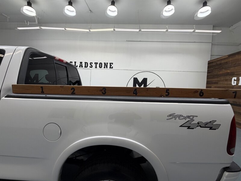 2002 Ford F-150 XLT 4X4 5.4L V8 / 4Dr Extended Cab / LOW MILES /SHORT BED / LOCAL OREGON TRUCK - Photo 9 - Gladstone, OR 97027