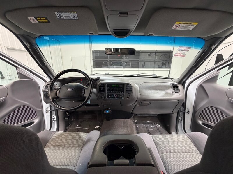 2002 Ford F-150 XLT 4X4 5.4L V8 / 4Dr Extended Cab / LOW MILES /SHORT BED / LOCAL OREGON TRUCK - Photo 39 - Gladstone, OR 97027