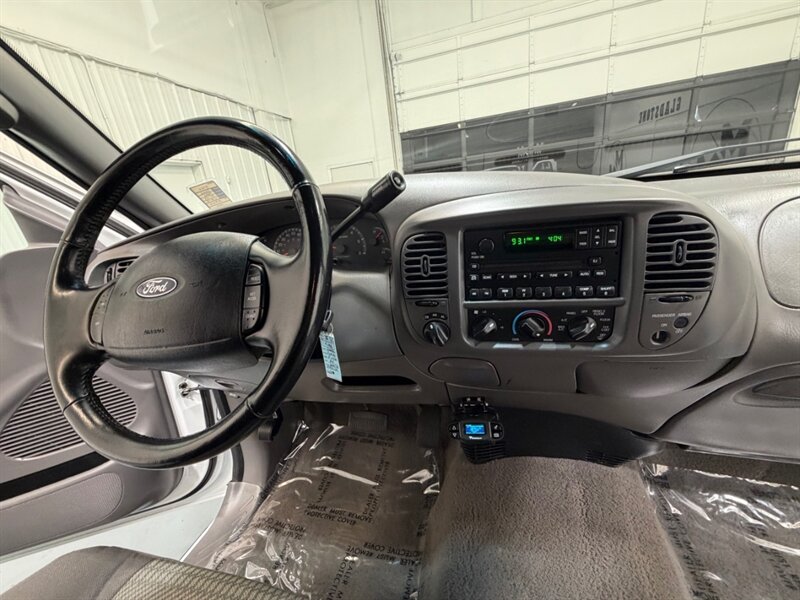 2002 Ford F-150 XLT 4X4 5.4L V8 / 4Dr Extended Cab / LOW MILES /SHORT BED / LOCAL OREGON TRUCK - Photo 18 - Gladstone, OR 97027