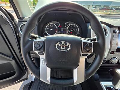 2015 Toyota Tundra CREW MAX 4X4 / V8 / XD WHEELS / NO RUST / 1-OWNER  LOCAL TRUCK / ALWAYS SERVICED @ TOYOTA RECORDS - Photo 47 - Portland, OR 97217