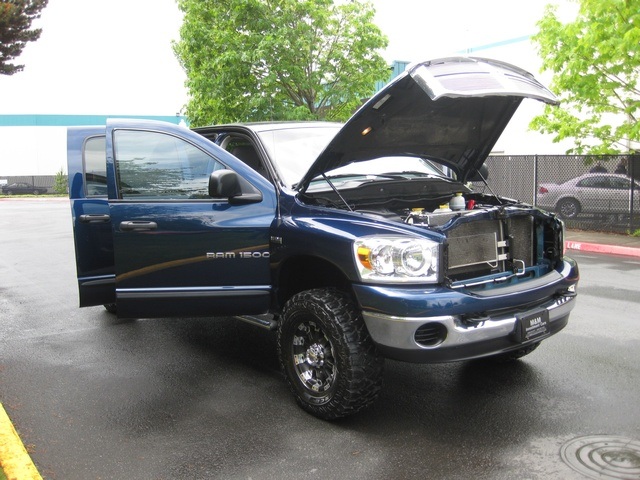 2007 Dodge Ram 1500 SLT Mega Cab / 4WD/ LIFTED MUD TIRES   - Photo 15 - Portland, OR 97217