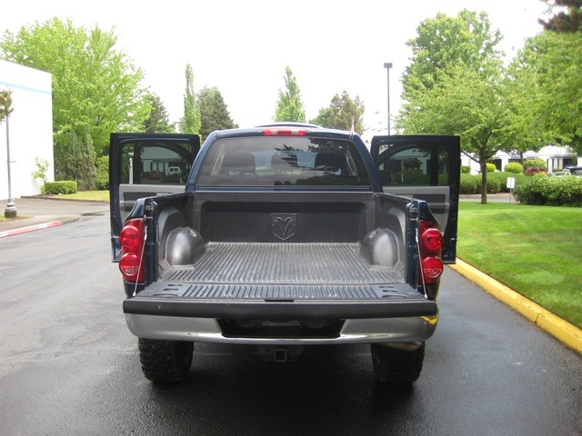 2007 Dodge Ram 1500 SLT Mega Cab / 4WD/ LIFTED MUD TIRES   - Photo 11 - Portland, OR 97217