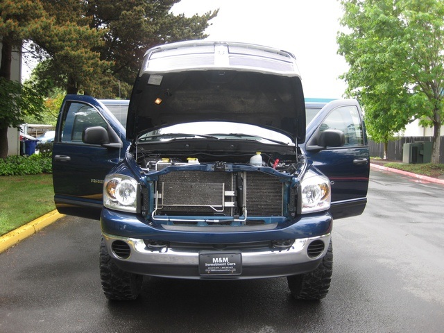 2007 Dodge Ram 1500 SLT Mega Cab / 4WD/ LIFTED MUD TIRES   - Photo 16 - Portland, OR 97217