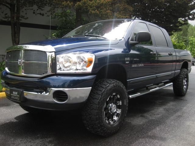 2007 Dodge Ram 1500 SLT Mega Cab / 4WD/ LIFTED MUD TIRES   - Photo 40 - Portland, OR 97217