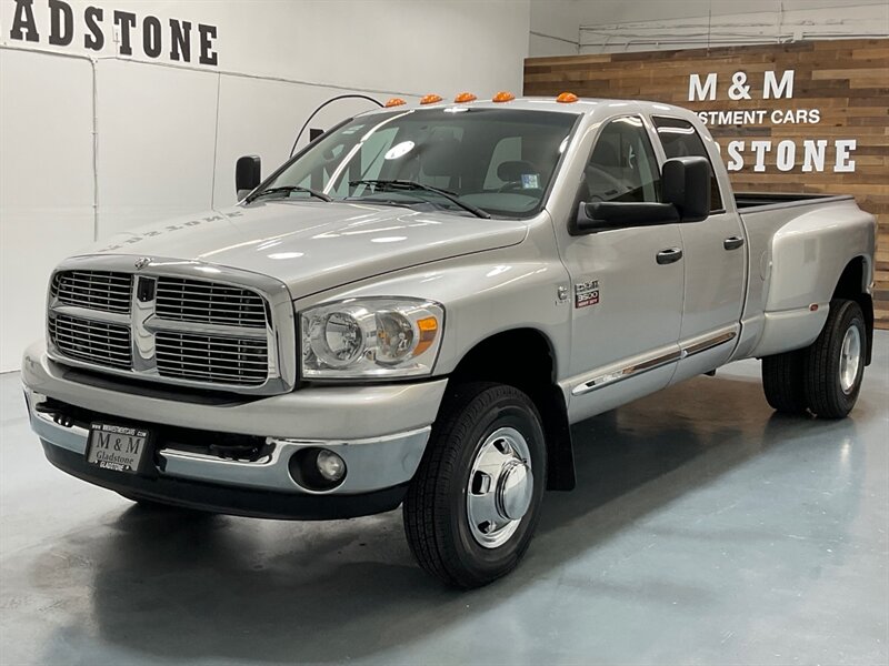 2009 Dodge Ram 3500 SLT BIG HORN 4X4 / 6.7L DIESEL / DUALLY / 6-SPEED  / 1-OWNER LOCAL w. ZERO RUST / BRAND NEW TIRES / ONLY  82,000 MILES - Photo 1 - Gladstone, OR 97027