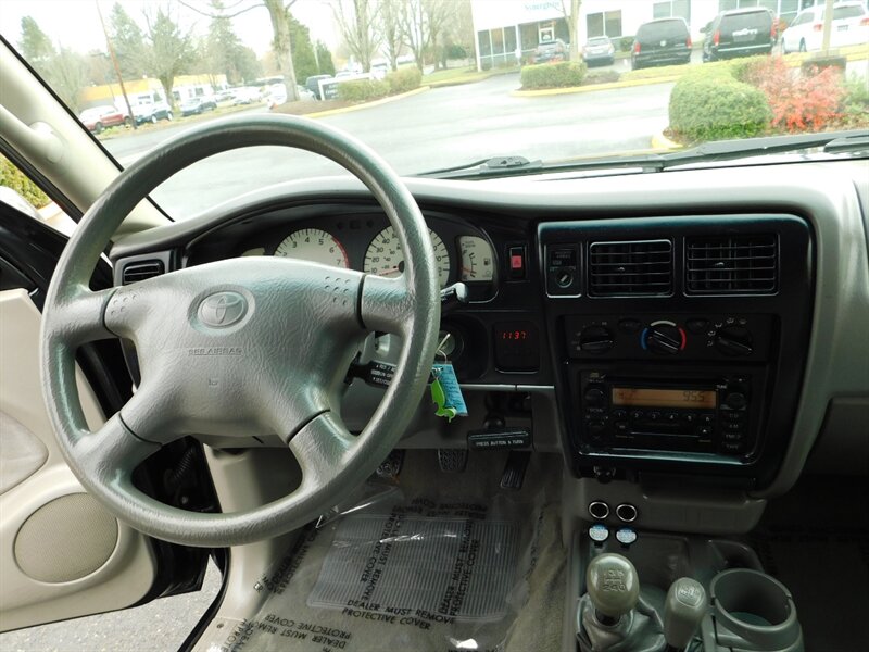 2002 Toyota Tacoma 2dr Xtracab 4X4 / 5-SPEED / LIFTED LIFTED   - Photo 18 - Portland, OR 97217