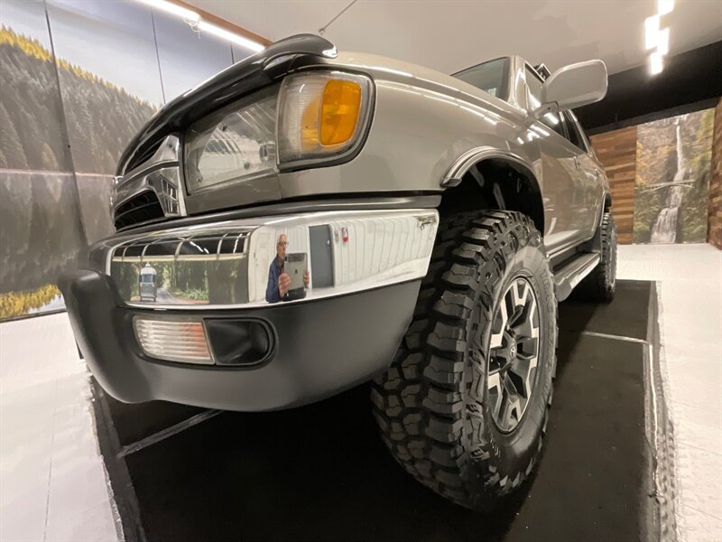 2001 Toyota 4Runner SR5 4X4 / 3.4L V6 / NEW TIRES / NEW TIMING BELT  / Sunroof / RUST FREE - Photo 27 - Gladstone, OR 97027