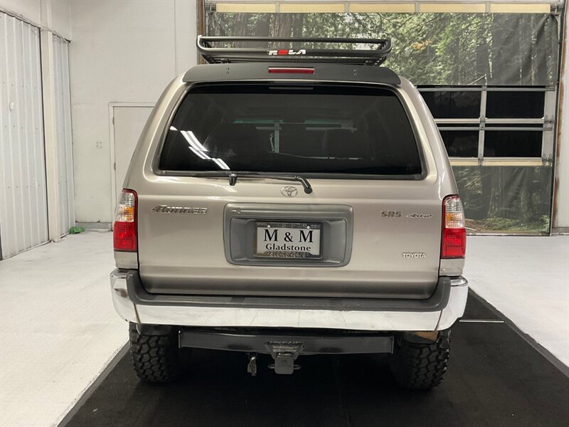 2001 Toyota 4Runner SR5 4X4 / 3.4L V6 / NEW TIRES / NEW TIMING BELT  / Sunroof / RUST FREE - Photo 6 - Gladstone, OR 97027