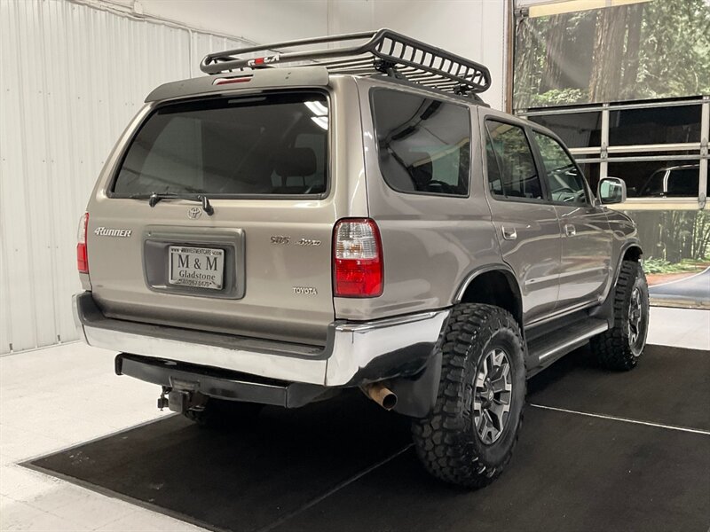 2001 Toyota 4Runner SR5 4X4 / 3.4L V6 / NEW TIRES / NEW TIMING BELT  / Sunroof / RUST FREE - Photo 8 - Gladstone, OR 97027