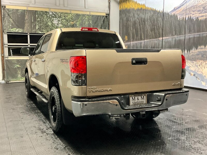 2007 Toyota Tundra Limited CrewMax 4X4 / 5.7L V8 / TRD OFF RD / LOCAL Navigation & Backup Camera / Leather & Heated Seats / Sunroof / RUST FREE - Photo 8 - Gladstone, OR 97027