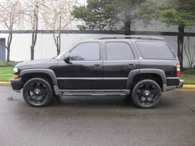 2004 Chevrolet Tahoe LS   - Photo 2 - Portland, OR 97217