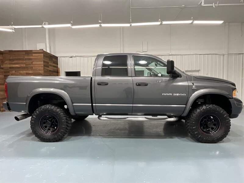 2003 Dodge Ram 2500 SLT Quad Cab 4X4 / 5.9L DIESEL / 6-SPEED MANUAL / SHORT BED / LIFTED w. BRAND NEW 35inc MUD TIRES/ LOCAL OREGON TRUCK w. ZERO RUST - Photo 4 - Gladstone, OR 97027