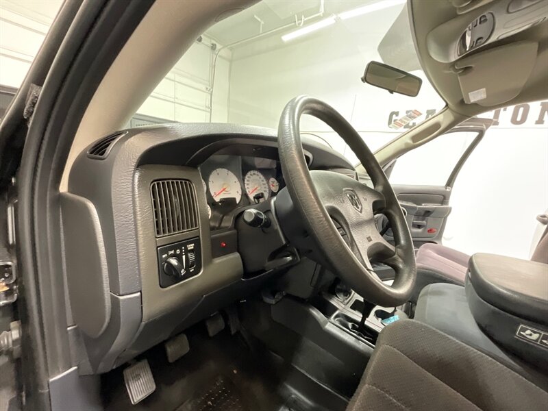 2003 Dodge Ram 2500 SLT Quad Cab 4X4 / 5.9L DIESEL / 6-SPEED MANUAL / SHORT BED / LIFTED w. BRAND NEW 35inc MUD TIRES/ LOCAL OREGON TRUCK w. ZERO RUST - Photo 46 - Gladstone, OR 97027