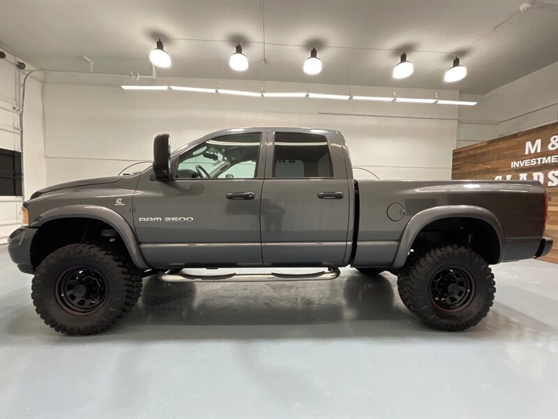 2003 Dodge Ram 2500 SLT Quad Cab 4X4 / 5.9L DIESEL / 6-SPEED MANUAL / SHORT BED / LIFTED w. BRAND NEW 35inc MUD TIRES/ LOCAL OREGON TRUCK w. ZERO RUST - Photo 3 - Gladstone, OR 97027